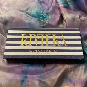 NWOB Anastasia Beverly Hills Riviera Palette
